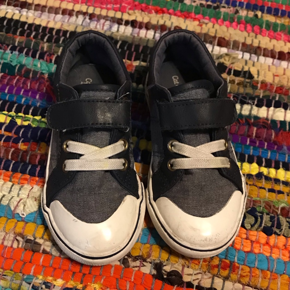 Cat & Jack navy blue Velcro sneakers size 8